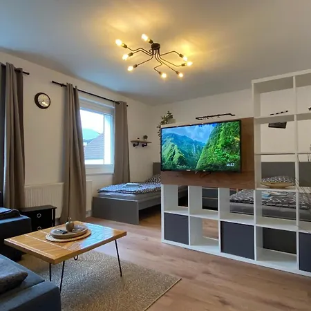 Apartment Charlie , Mitte, Ferien/messe Fuer Bis Zu 5 Personen