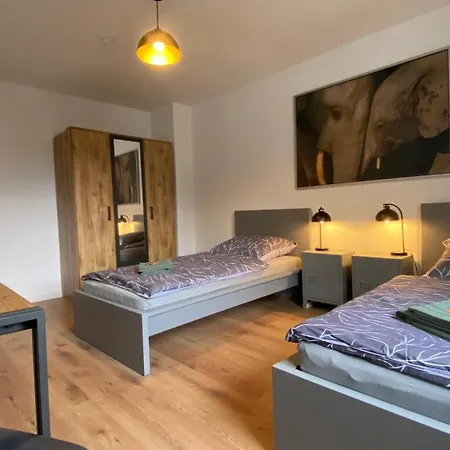 Charlie , Mitte, Ferien/messe Fuer Bis Zu 5 Personen זולינגן