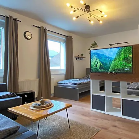 Charlie Apartment, Zentral In Solingen, 5 Gäste * Solingen