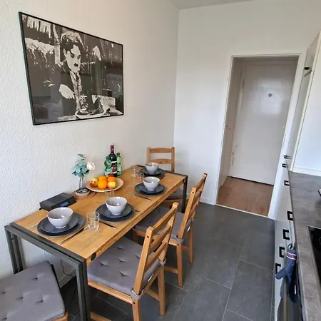 Charlie Apartment, Zentral In Solingen, 5 Gäste Apartment Solingen