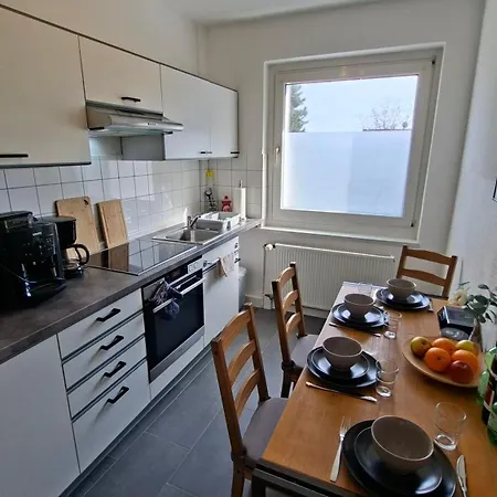 Charlie Apartment, Zentral In Solingen, 5 Gäste Apartment *