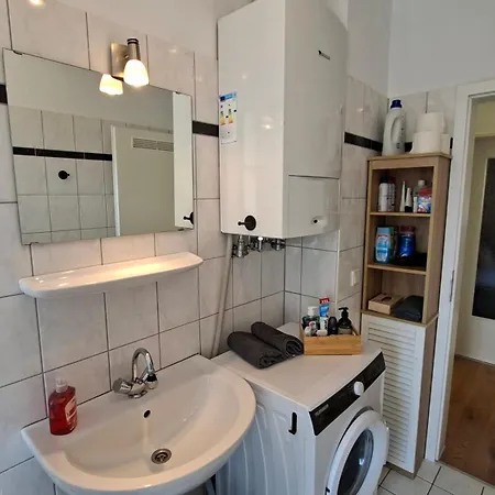 Charlie Apartment, Zentral In Solingen, 5 Gäste Apartment